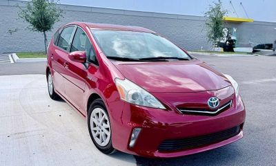 2014 Toyota Prius V Three