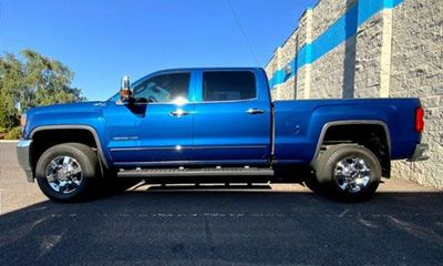 2019 GMC Sierra HD SLT