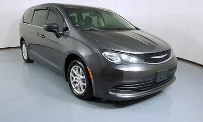 2017 Chrysler Pacifica LX