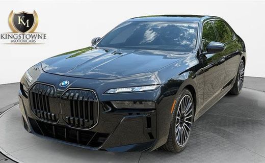 2025 BMW 750E xDrive