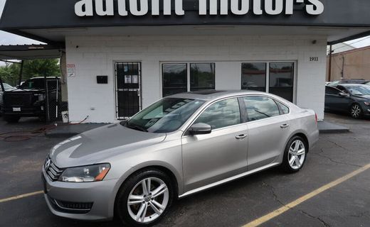 2014 Volkswagen Passat SE