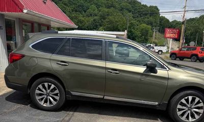 2018 Subaru Outback Touring M R