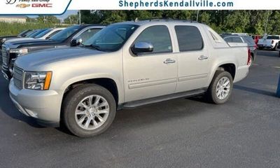 2011 Chevrolet Avalanche LS