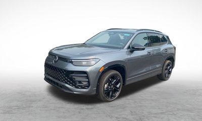 2026 Volkswagen Tiguan 4Motion SE R