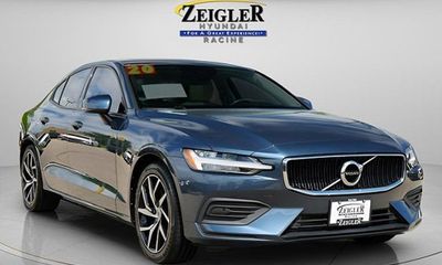 2020 Volvo S60 Momentum