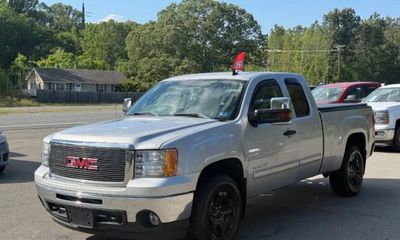 2011 GMC Sierra SLE