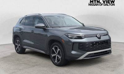 2025 Volkswagen Tiguan 4MOTION SE