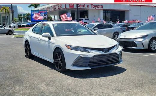 2022 Toyota Camry LE