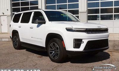 2026 Jeep Grand Wagoneer Base