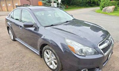 2013 Subaru Legacy Limited M R