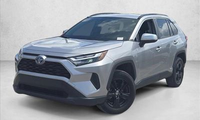 2024 Toyota RAV4 XLE