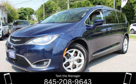 2017 Chrysler Pacifica Touring L Plus
