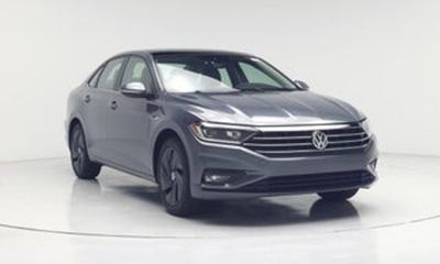 2019 Volkswagen Jetta SEL Premium W