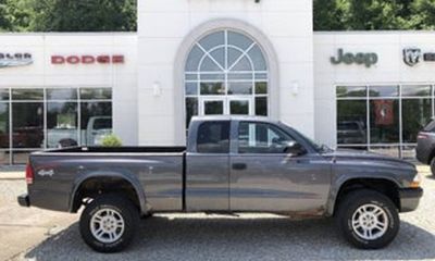 2004 Dodge Dakota Sport Stampede