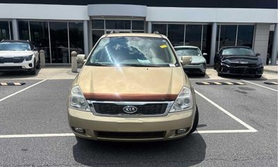 2011 Kia Sedona GLS Middle Grade