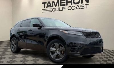 2025 Land Rover Range Velar P250 Dynamic SE