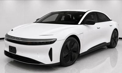 2024 Lucid AIR Touring