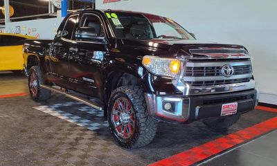 2014 Toyota Tundra SR5