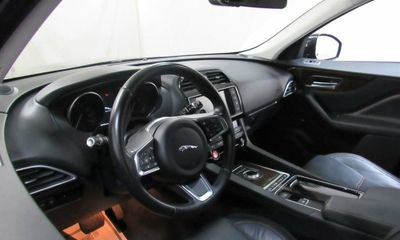 2018 Jaguar F-Pace Standard