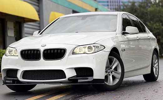 2013 BMW 528i I