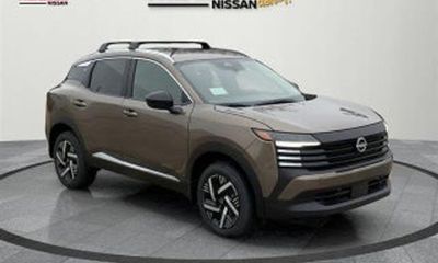 2025 Nissan Kicks MPV SR