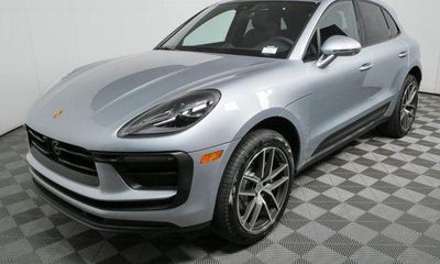 2026 Porsche Macan T