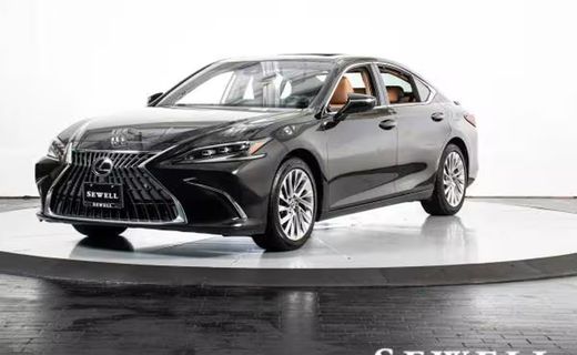 2023 Lexus ES 300H Ultra Luxury