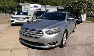 2013 Ford Taurus SEL