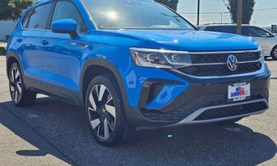 2024 Volkswagen Taos 4Motion SEL