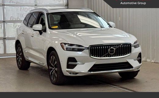 2023 Volvo XC60 Plus Bright