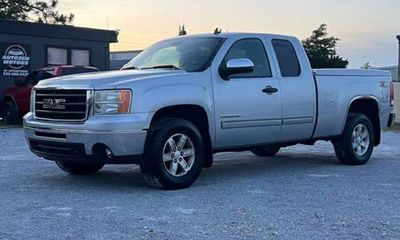 2011 GMC Sierra SLE