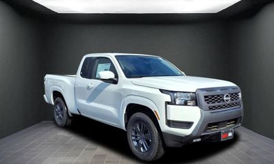 2025 Nissan Frontier S