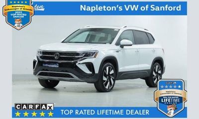 2023 Volkswagen Taos 4Motion SEL