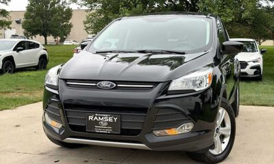 2015 Ford Escape SE