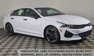 2022 Kia K5