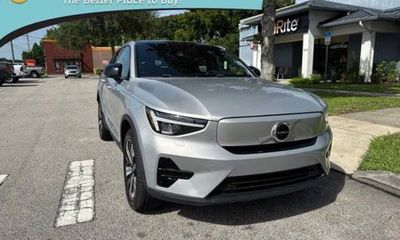 2023 Volvo C40