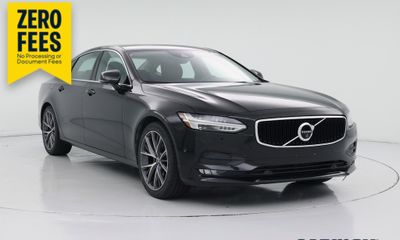 2018 Volvo S90 Momentum