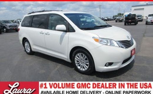 2016 Toyota Sienna XLE