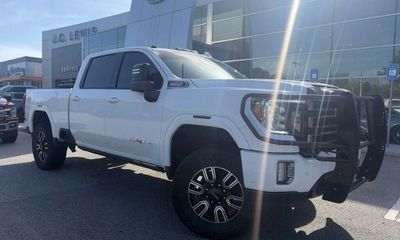 2021 GMC Sierra AT4