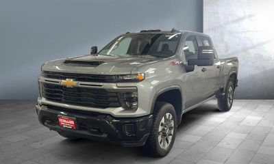 2024 Chevrolet Silverado HD Custom