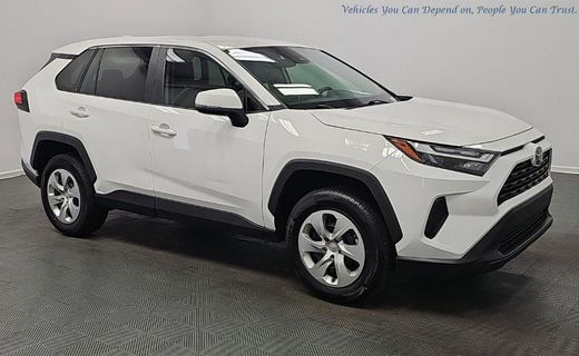 2023 Toyota RAV4 LE