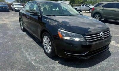 2015 Volkswagen Passat S