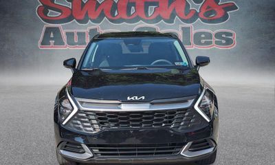 2023 Kia Sportage LX