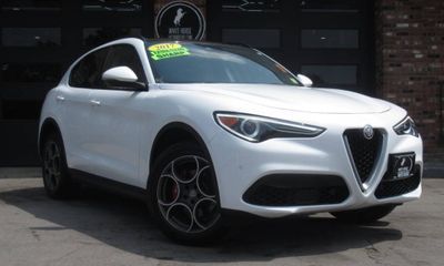 2018 Alfa Romeo Stelvio Sport