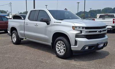 2020 Chevrolet Silverado RST