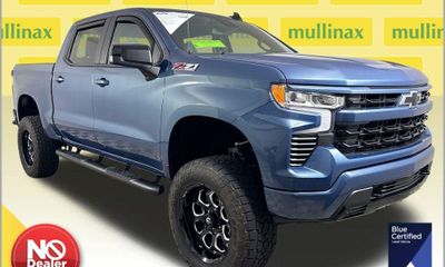 2024 Chevrolet Silverado RST