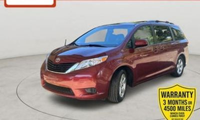 2014 Toyota Sienna LE