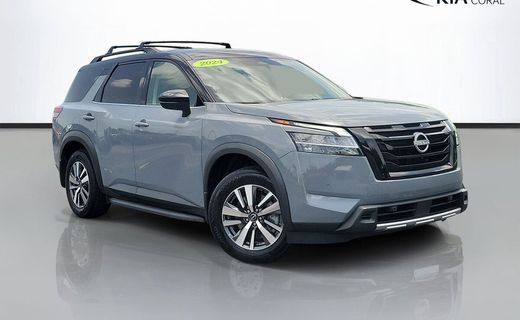 2024 Nissan Pathfinder SL