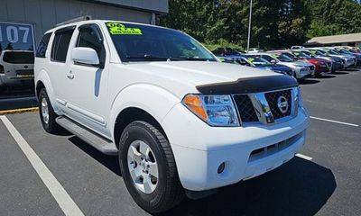 2006 Nissan Pathfinder SE