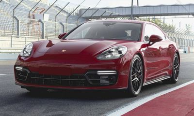 2020 Porsche Panamera GTS